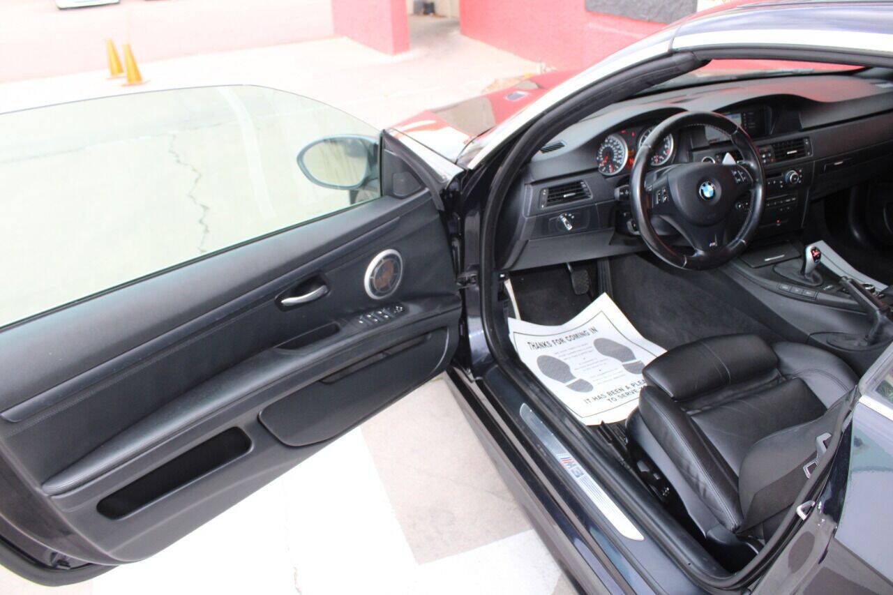 Used 2012 BMW M3 Convertible w/ Premium Pkg RWD image 16