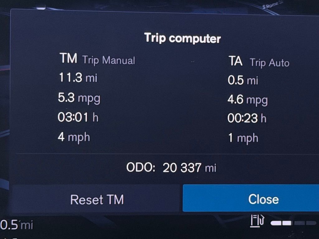 Used 2025 Volvo XC90 B6 Plus image 14