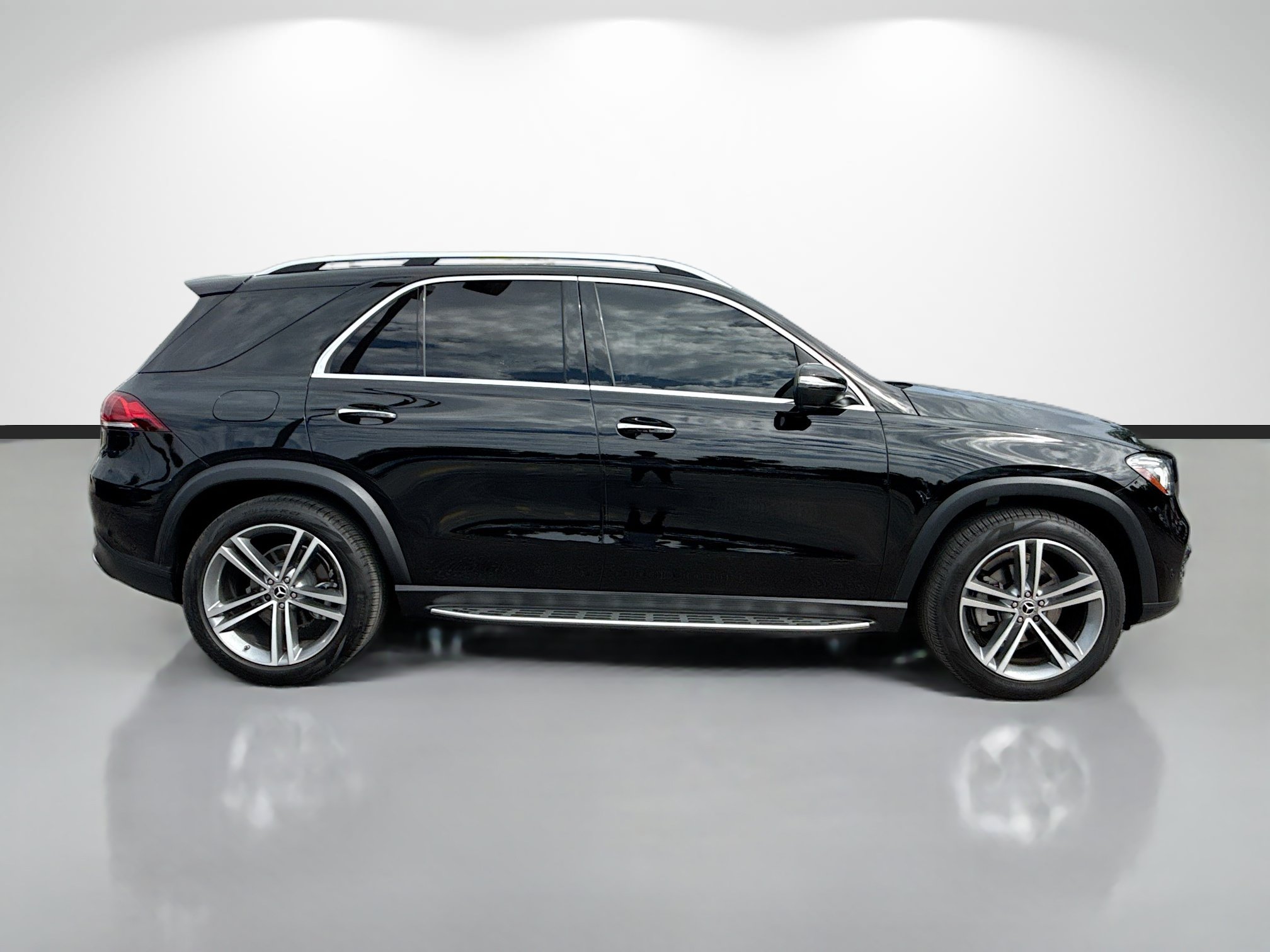 Used 2022 Mercedes-Benz GLE 350 image 2