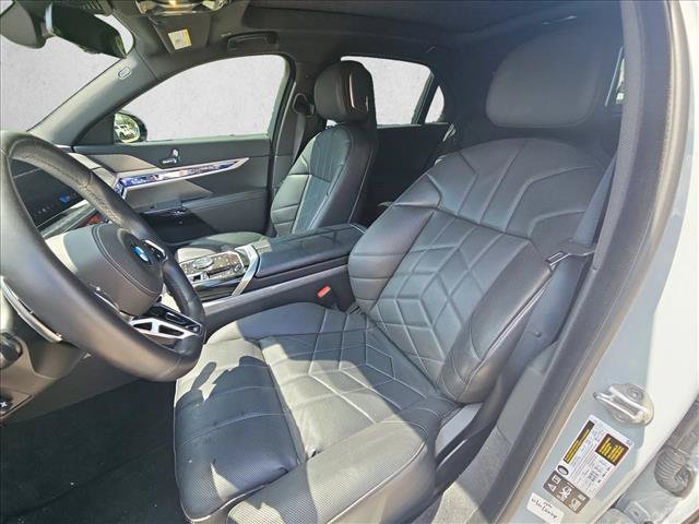Used 2024 BMW 740i xDrive AWD/4WD image 15