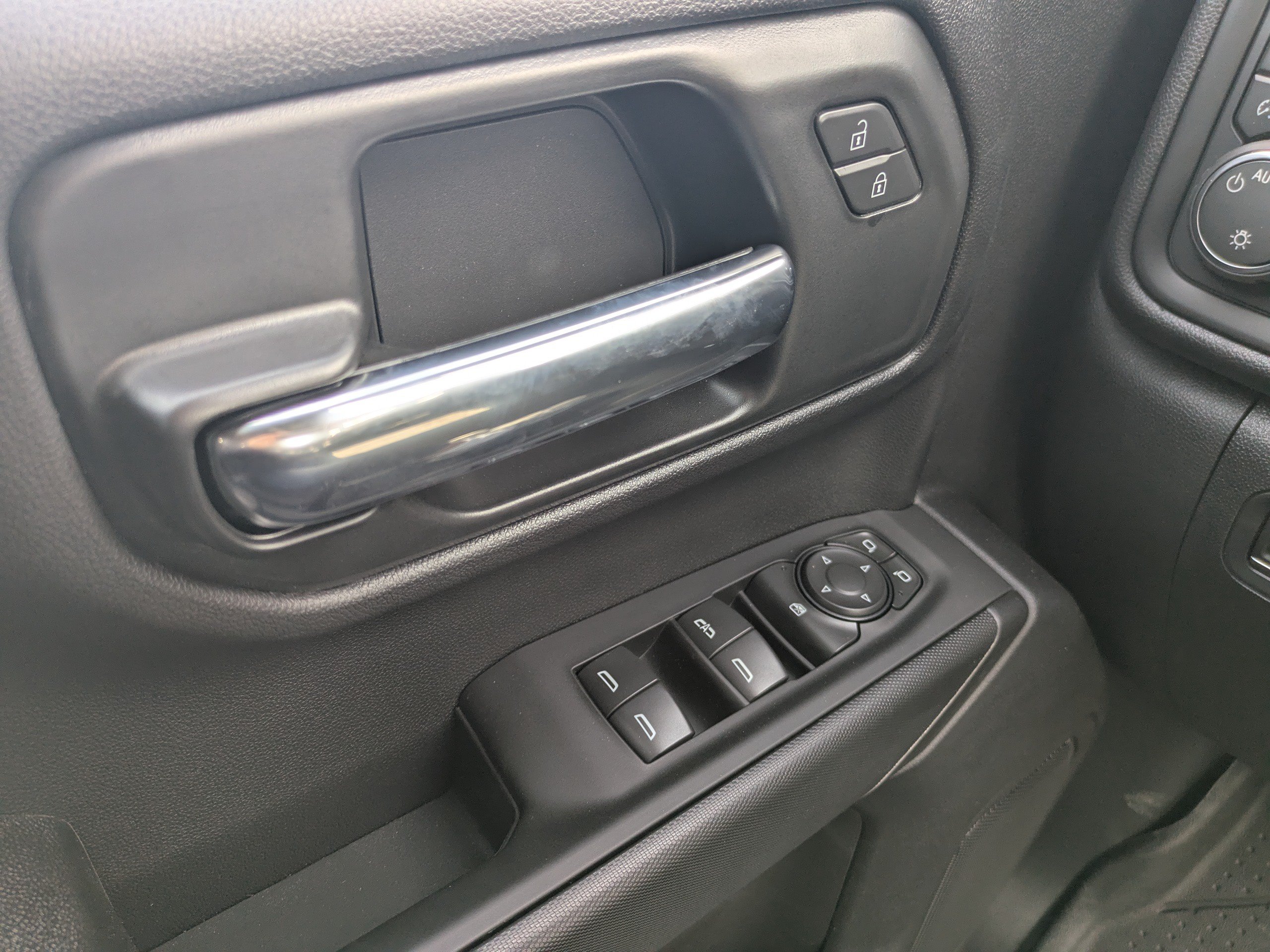 New 2026 Chevrolet Silverado 1500 Custom AWD/4WD image 23