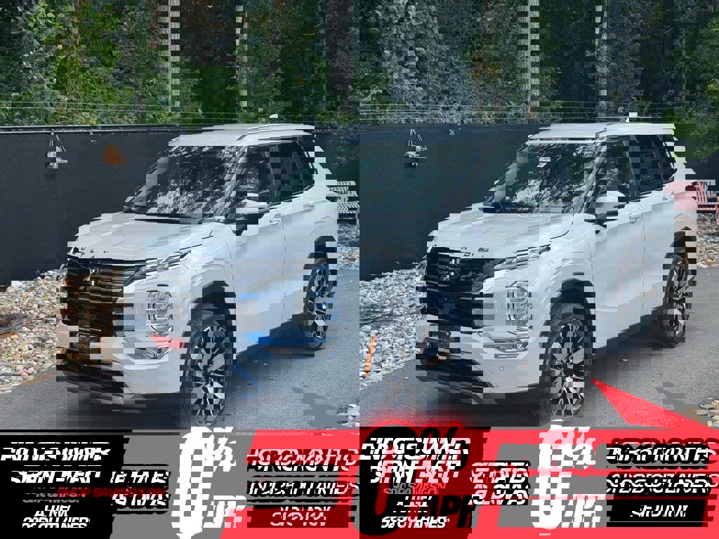New 2025 Mitsubishi Outlander SE