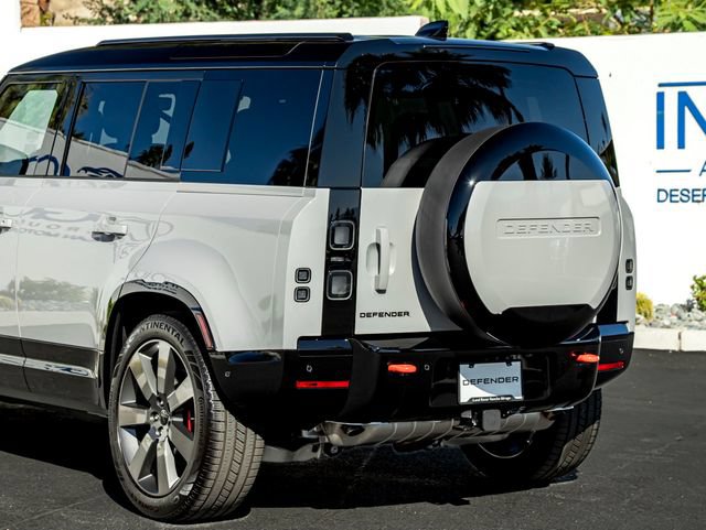 Certified 2026 Land Rover Defender 110 X AWD/4WD image 10