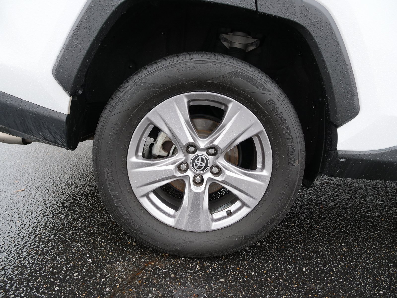 Used 2023 Toyota RAV4 XLE image 11