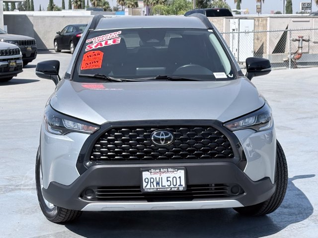Used 2025 Toyota Corolla Cross LE FWD image 3