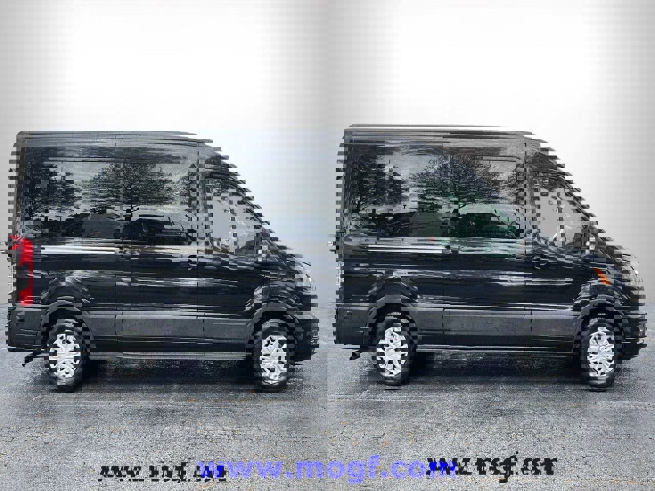 Used 2024 Ford Transit 350 XLT image 26