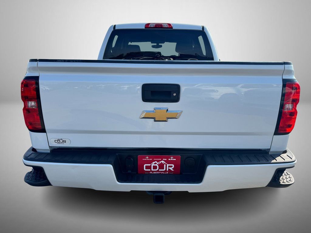 Used 2018 Chevrolet Silverado 1500 LT w/ All Star Edition image 7