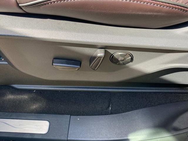 Used 2025 Ford Expedition Platinum w/ Platinum Ultimate Package image 16