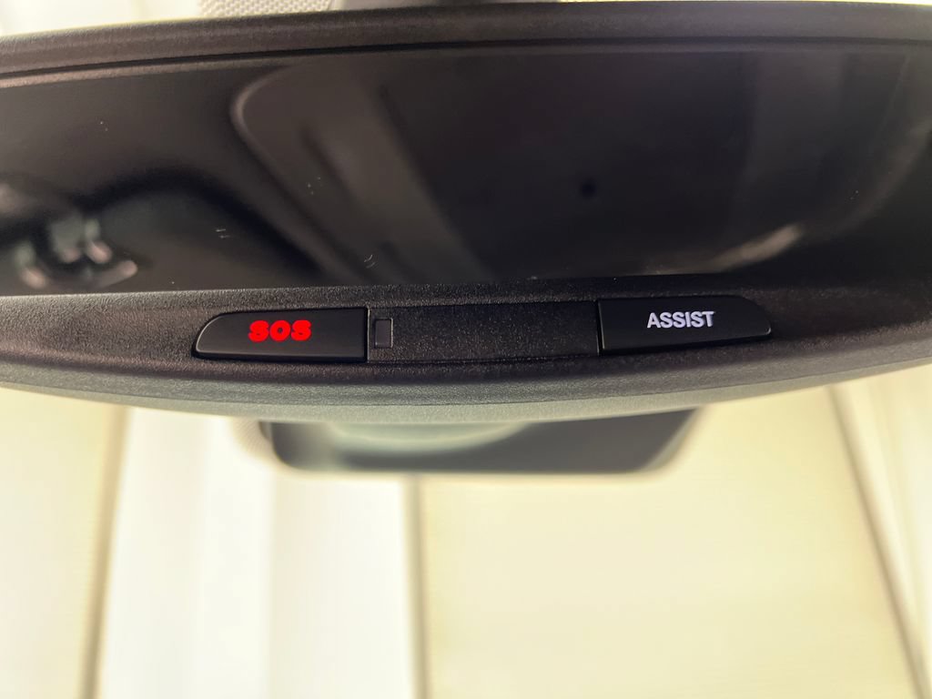 Used 2025 Chrysler Pacifica Select FWD image 71