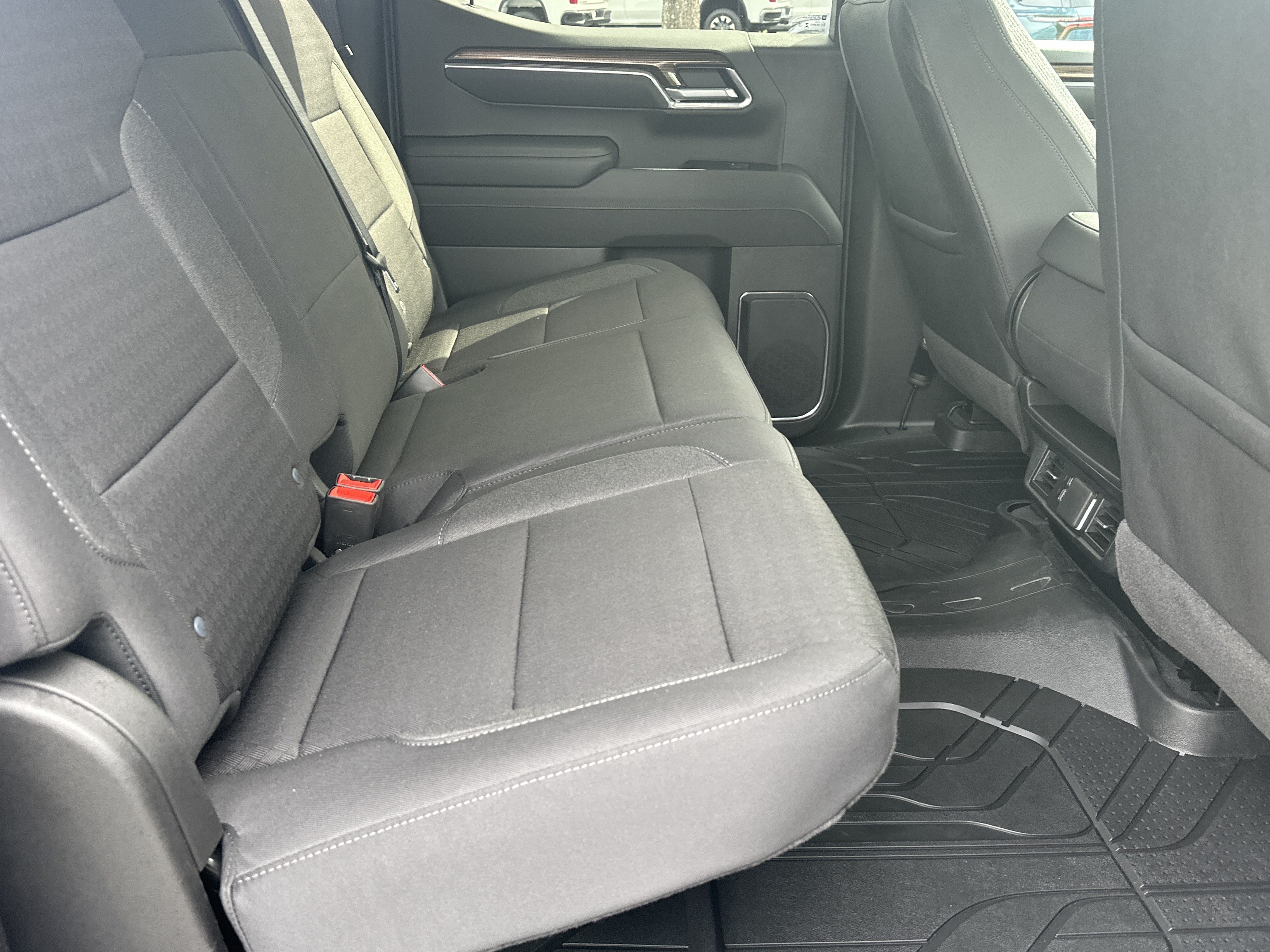 Certified 2026 Chevrolet Silverado 1500 LT RWD image 17
