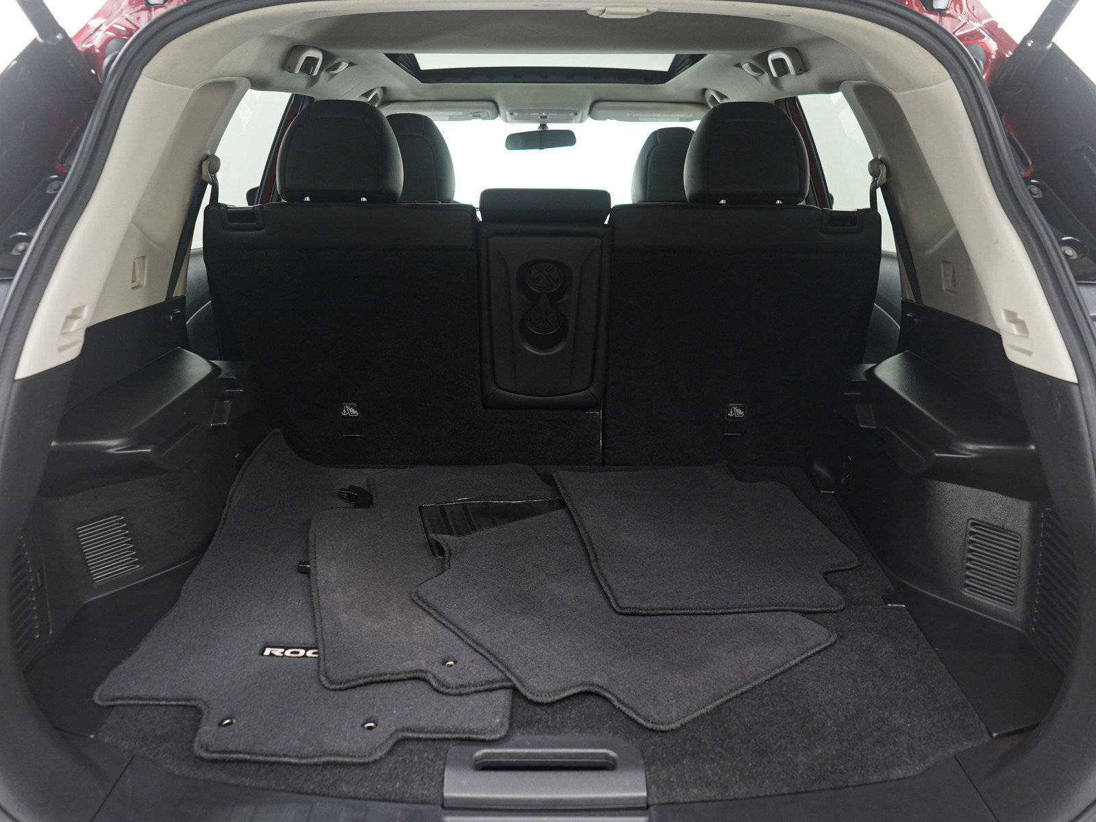 Used 2014 Nissan Rogue SL w/ SL Premium Package image 9