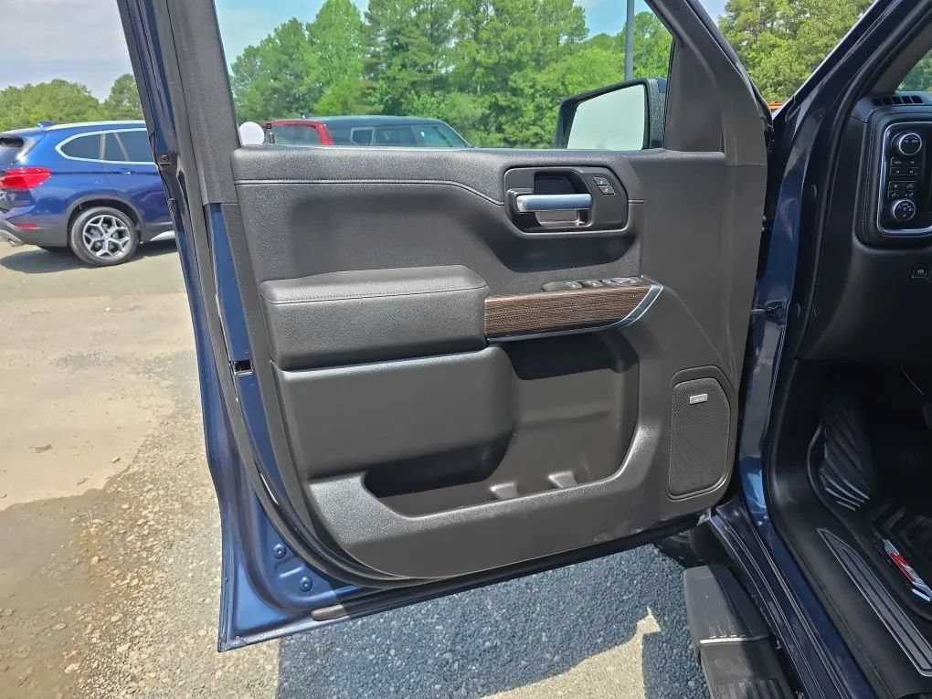 Used 2020 Chevrolet Silverado 1500 LT Trail Boss AWD/4WD image 45