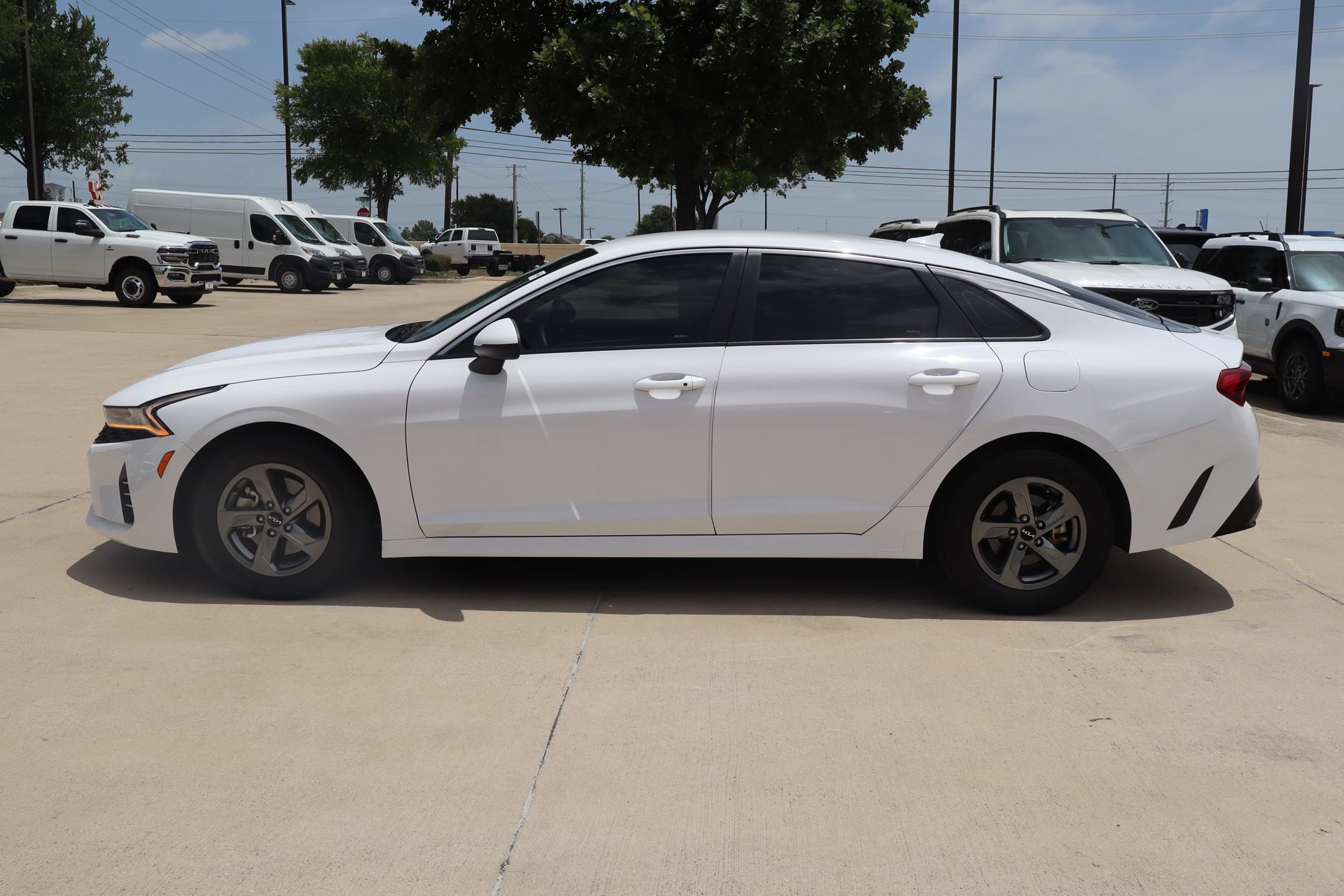 Used 2024 Kia K5 LXS FWD image 7