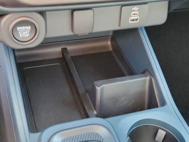 New 2025 Ford Maverick Lobo image 30