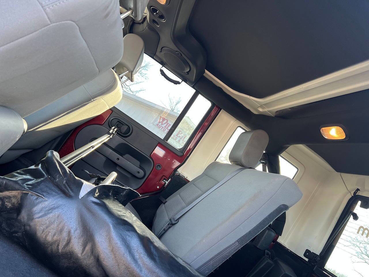 Used 2008 Jeep Wrangler Unlimited Rubicon w/ Dual Top Group image 14