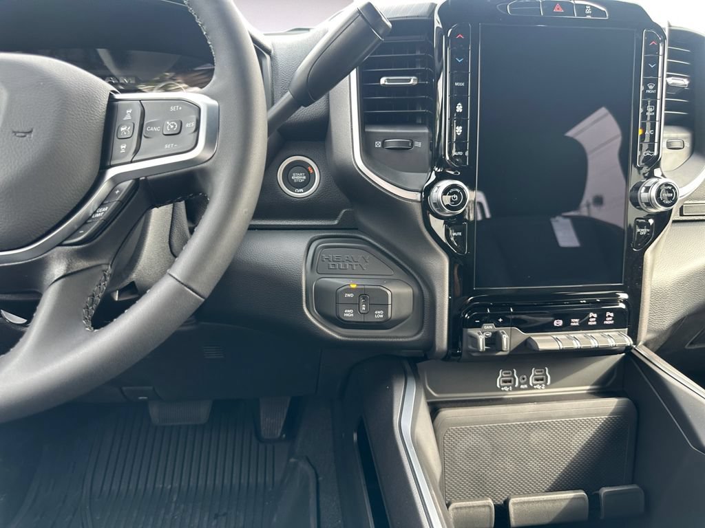 New 2025 RAM 2500 Big Horn AWD/4WD image 11