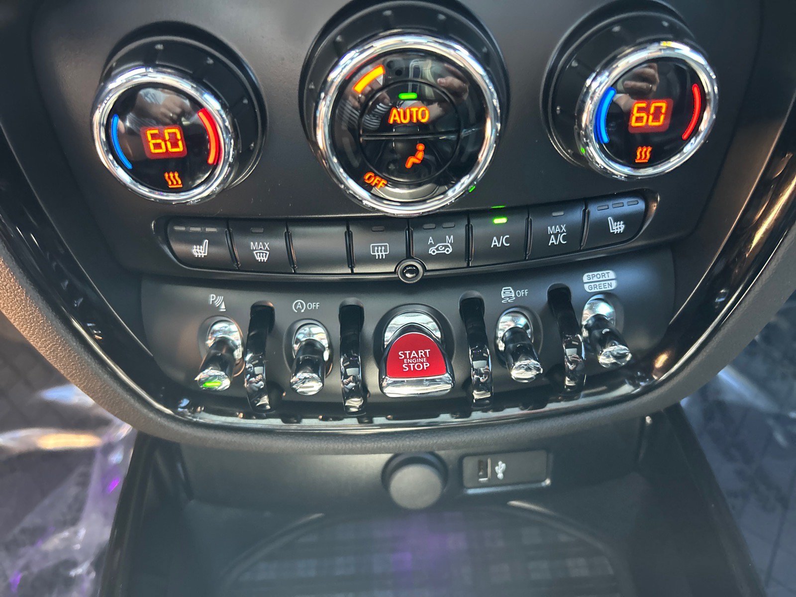 Used 2023 MINI Cooper Clubman S AWD/4WD image 29