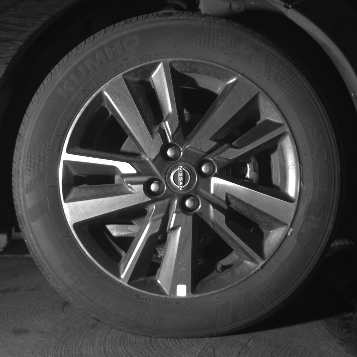 Used 2025 Nissan Versa SV image 13