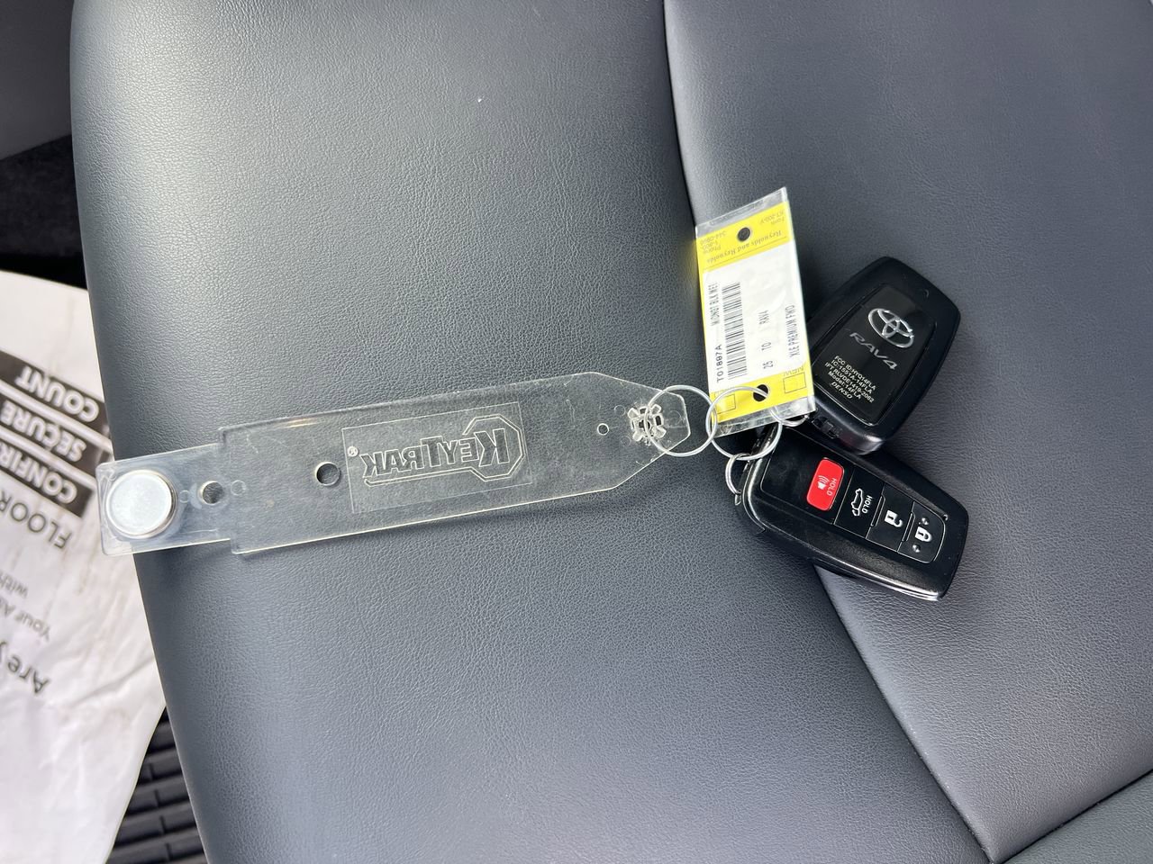 Used 2025 Toyota RAV4 XLE Premium FWD image 37