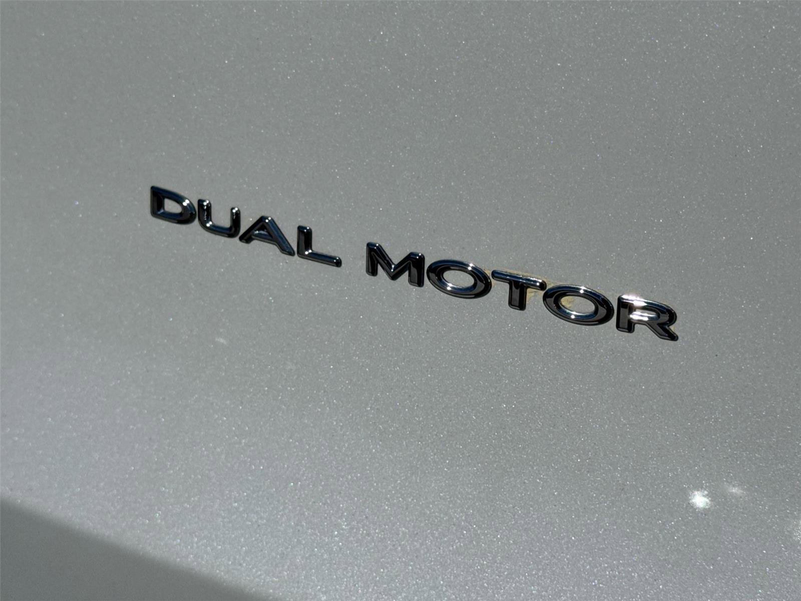 Used 2021 Tesla Model Y Long Range image 15
