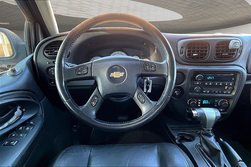 Used 2008 Chevrolet TrailBlazer LT w/ Sun And Sound Package RWD image 4