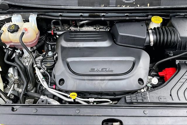 Used 2023 Chrysler Pacifica Touring-L image 31