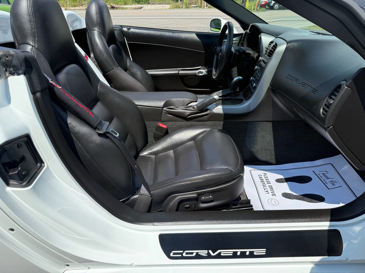 Used 2006 Chevrolet Corvette Convertible w/ Preferred Equipment Group image 34