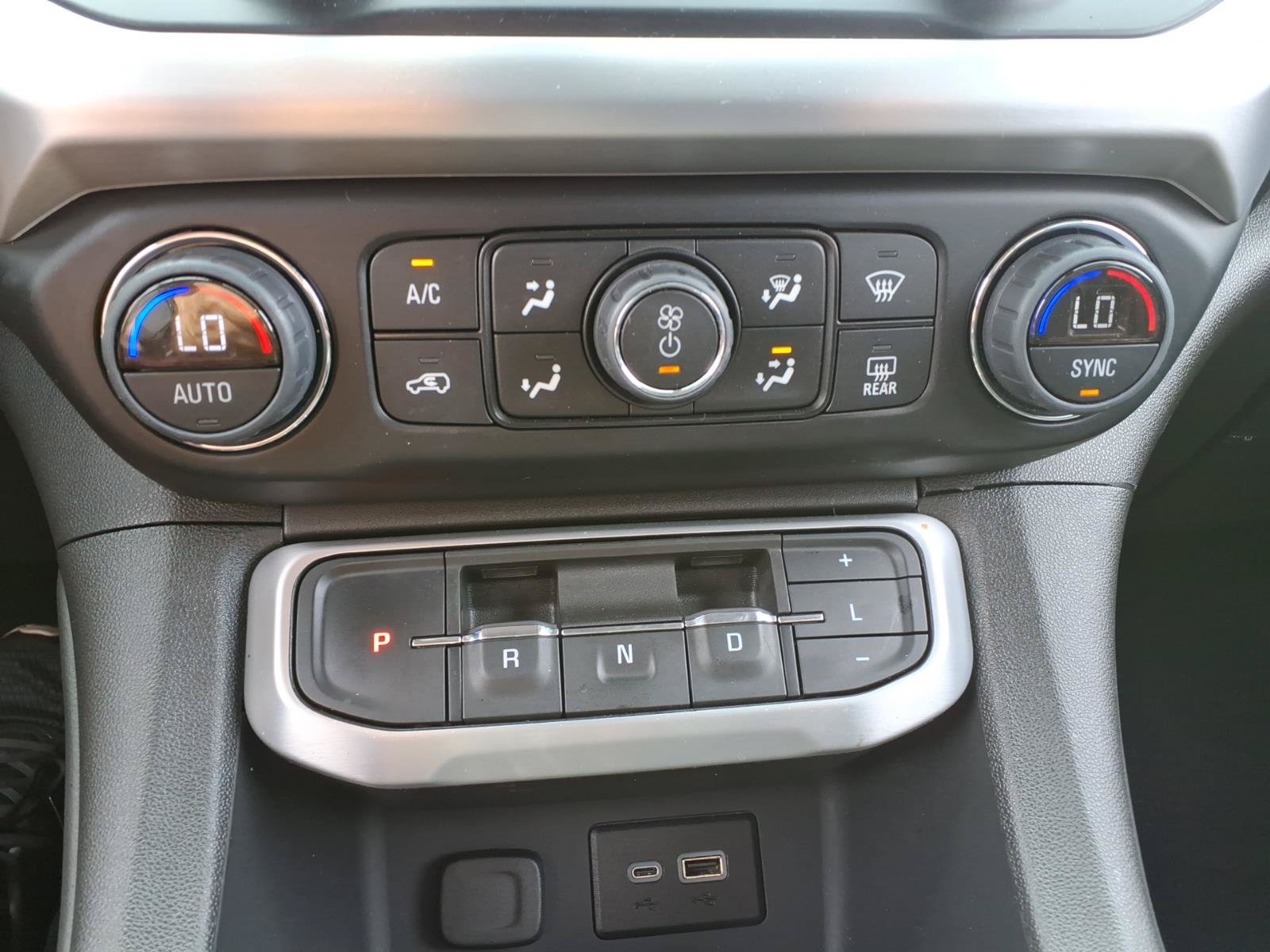 Used 2023 GMC Acadia SLE w/ Driver Convenience Package AWD/4WD image 33