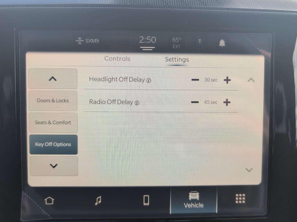 New 2025 RAM 1500 4x4 Crew Cab image 57