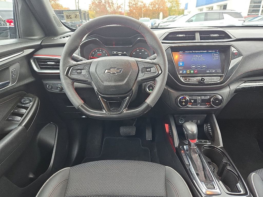 Used 2023 Chevrolet TrailBlazer RS w/ Convenience Package image 16
