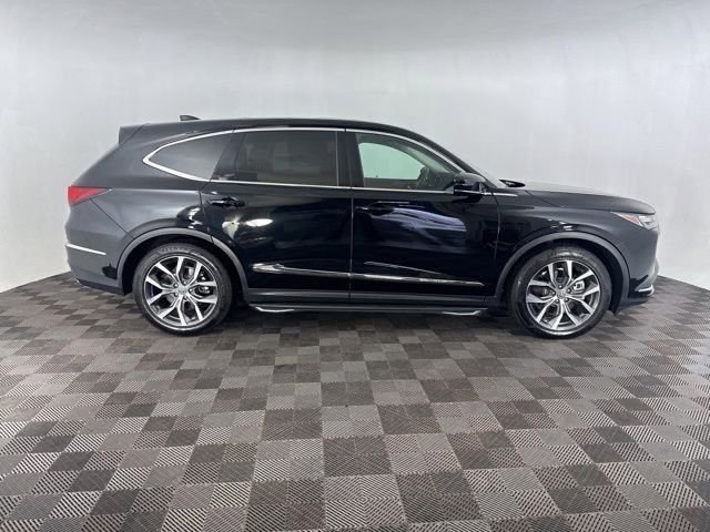 Used 2023 Acura MDX SH-AWD w/ Technology Package image 4