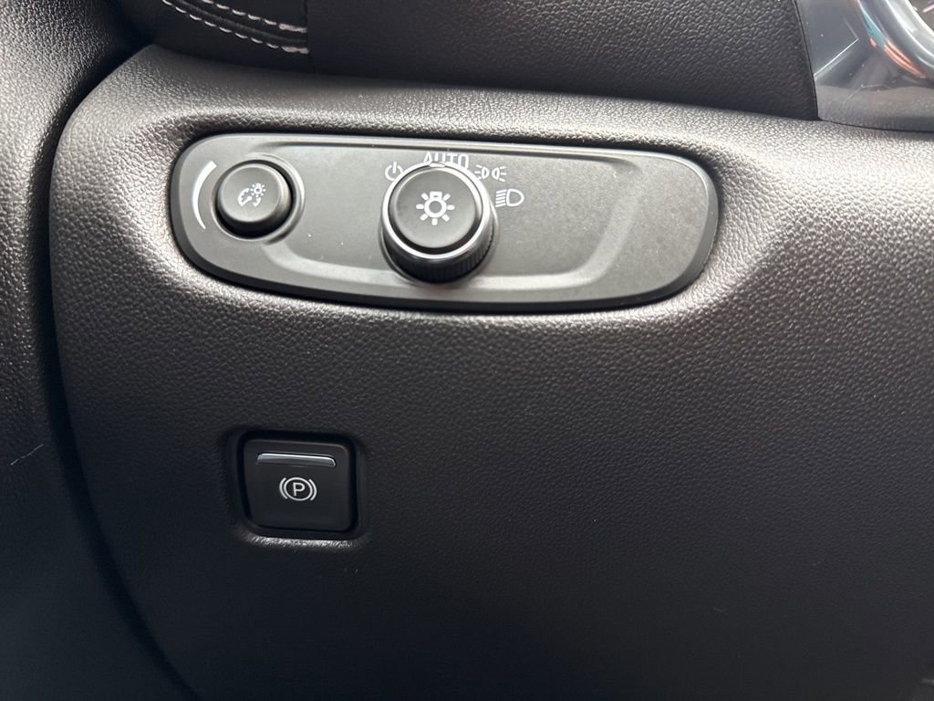 Used 2023 Chevrolet Blazer LT w/ Midnight/Sport Edition image 20