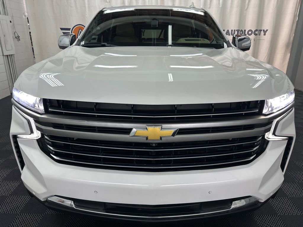 Used 2021 Chevrolet Suburban Premier w/ Premium Package AWD/4WD image 3