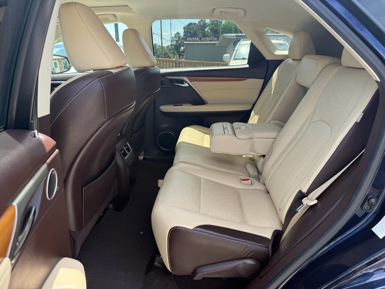 Used 2017 Lexus RX 450h AWD image 12