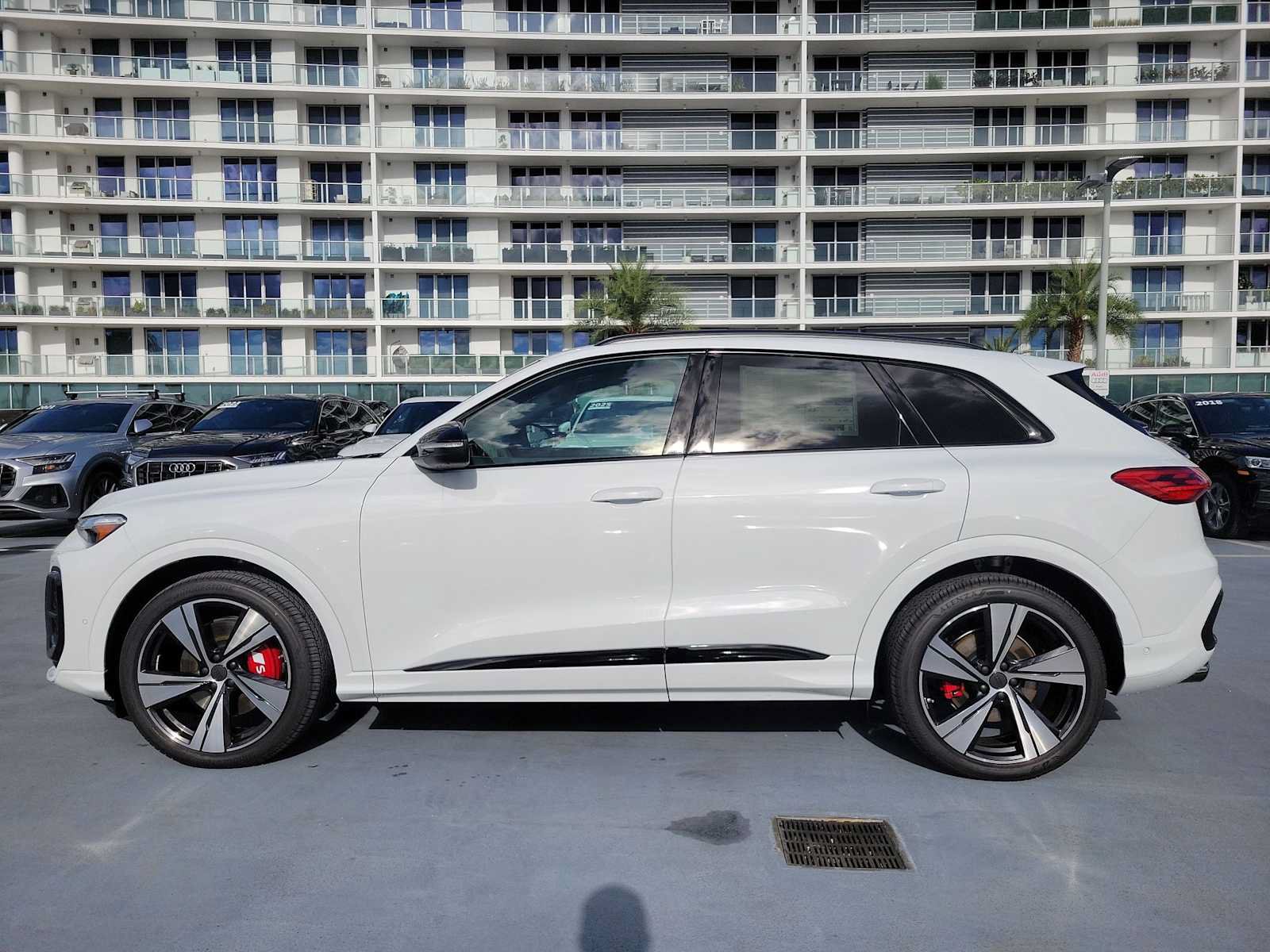 New 2026 Audi SQ5 Premium Plus AWD/4WD image 3