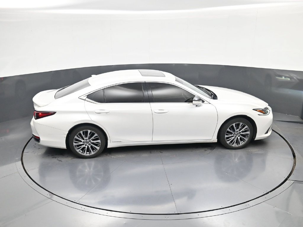 Used 2019 Lexus ES 300h w/ Premium Package FWD image 34