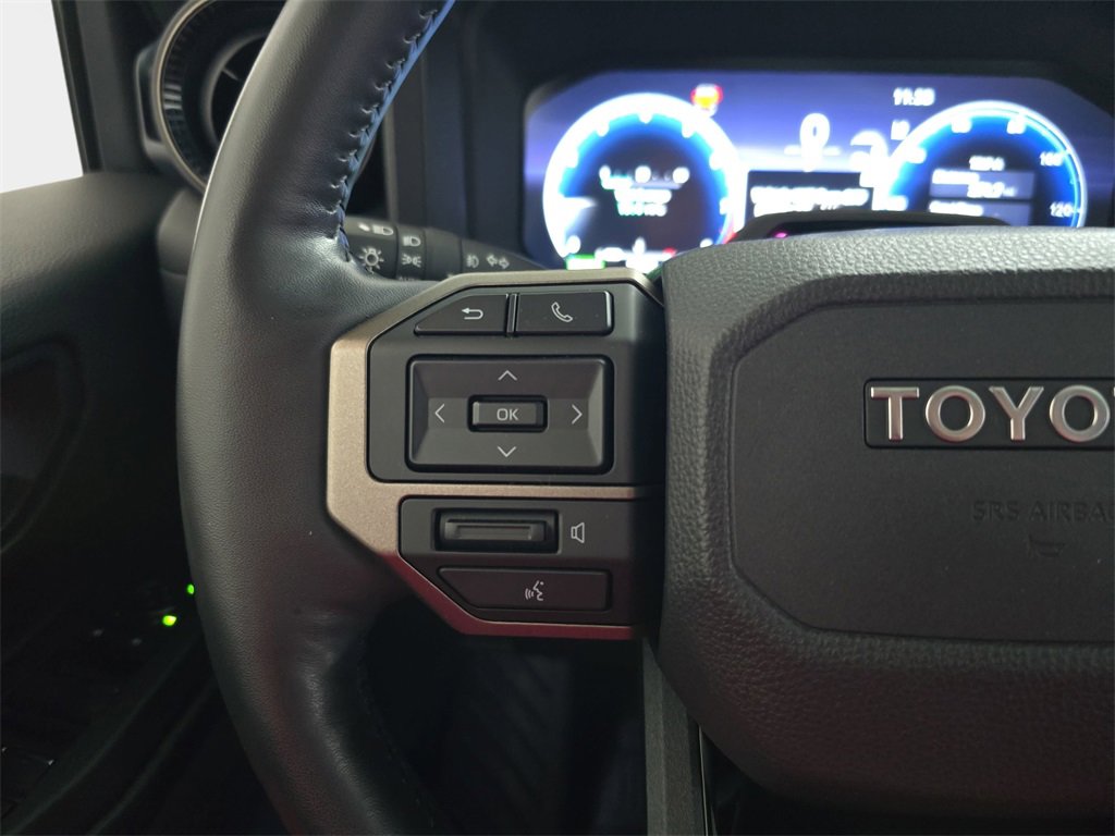 Used 2024 Toyota Land Cruiser image 20