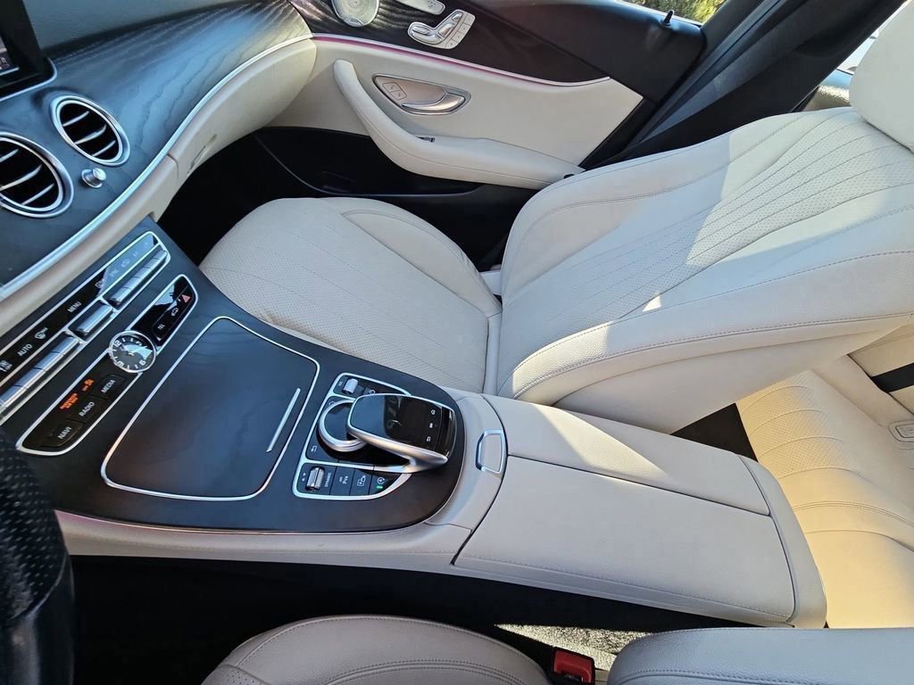 Used 2018 Mercedes-Benz E 300 4MATIC image 18