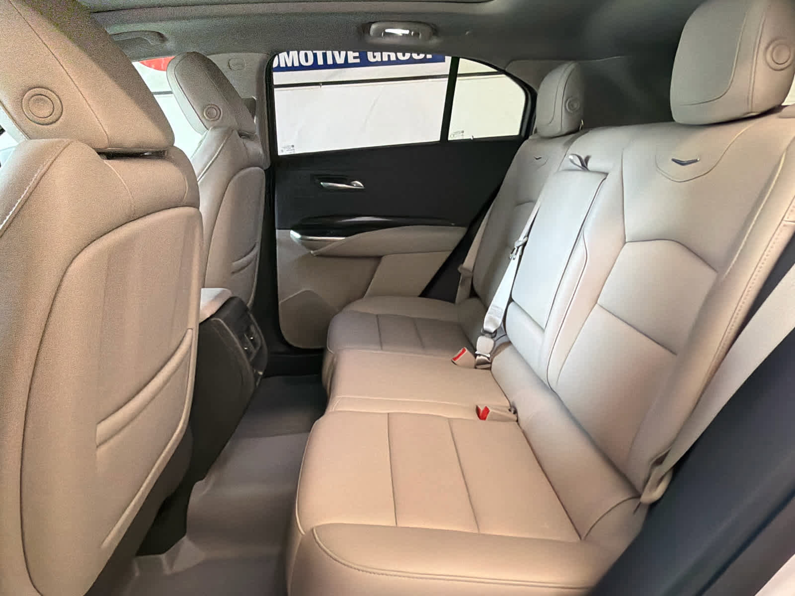 Used 2021 Cadillac XT4 Premium Luxury FWD image 25