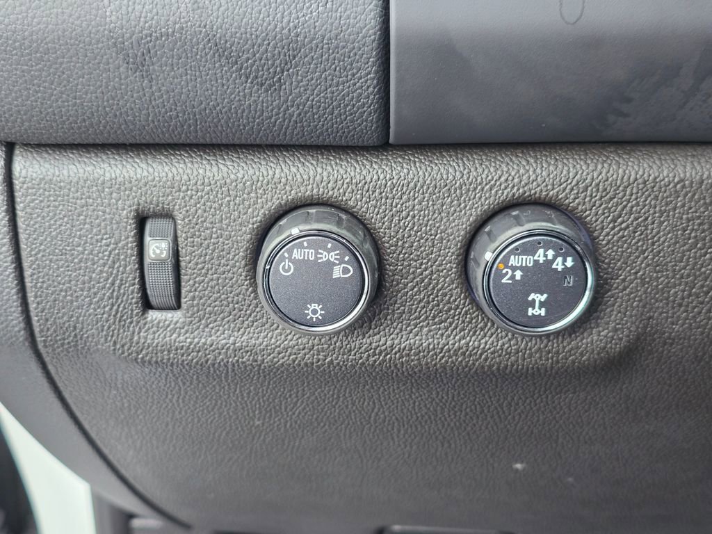 Used 2022 Chevrolet Colorado LT AWD/4WD image 24