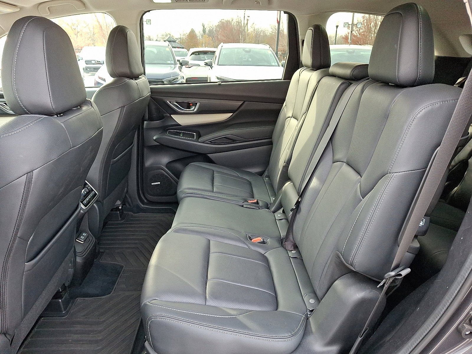 Used 2021 Subaru Ascent Limited w/ Technology Package image 10