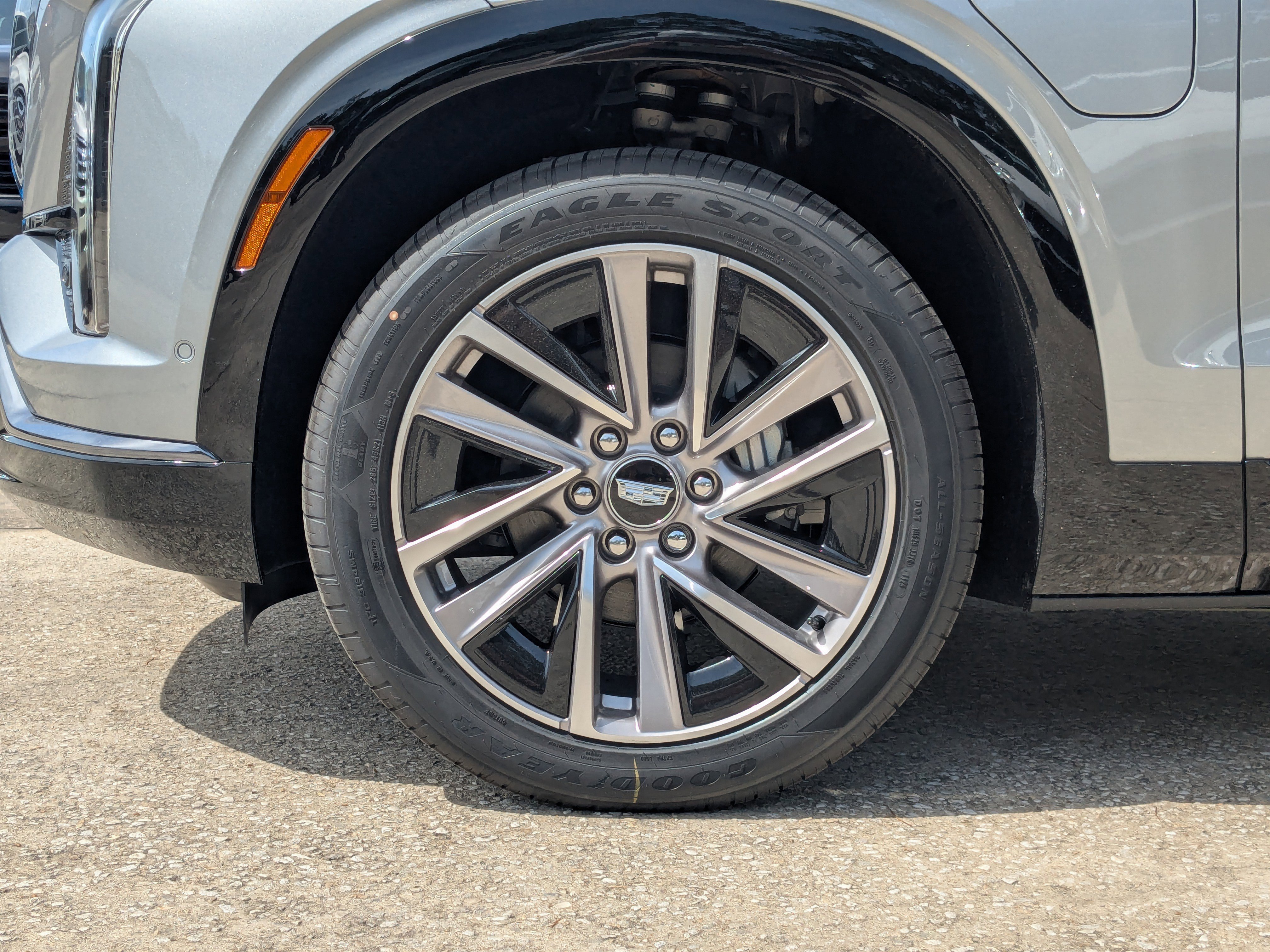 New 2026 Cadillac Vistiq Sport image 19