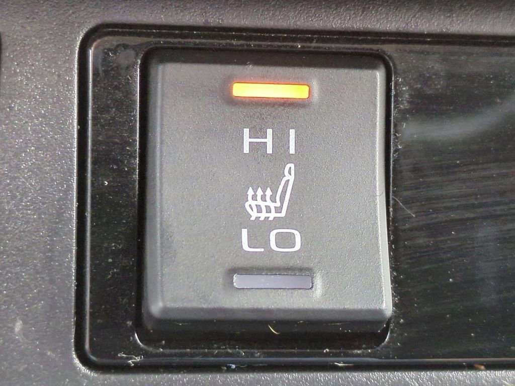 Used 2019 Toyota RAV4 XLE image 24