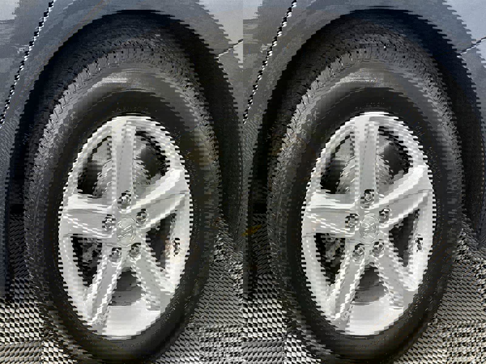 Used 2020 Chevrolet Malibu LS w/ LPO, Convenience Package 1 image 11