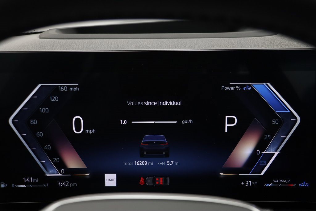 Certified 2025 BMW 330i xDrive Sedan image 7