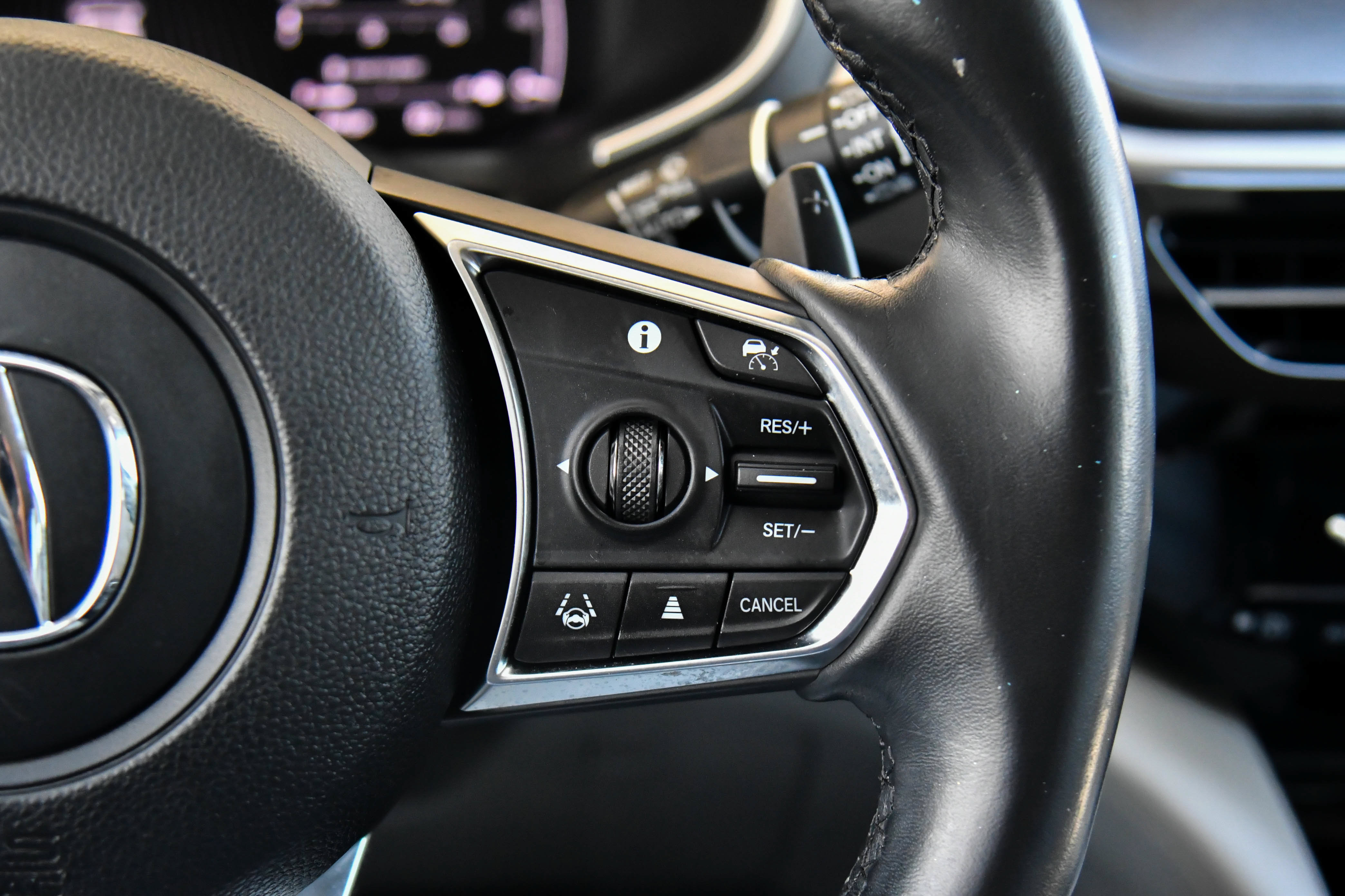 Used 2022 Acura MDX FWD w/ Technology Package image 34