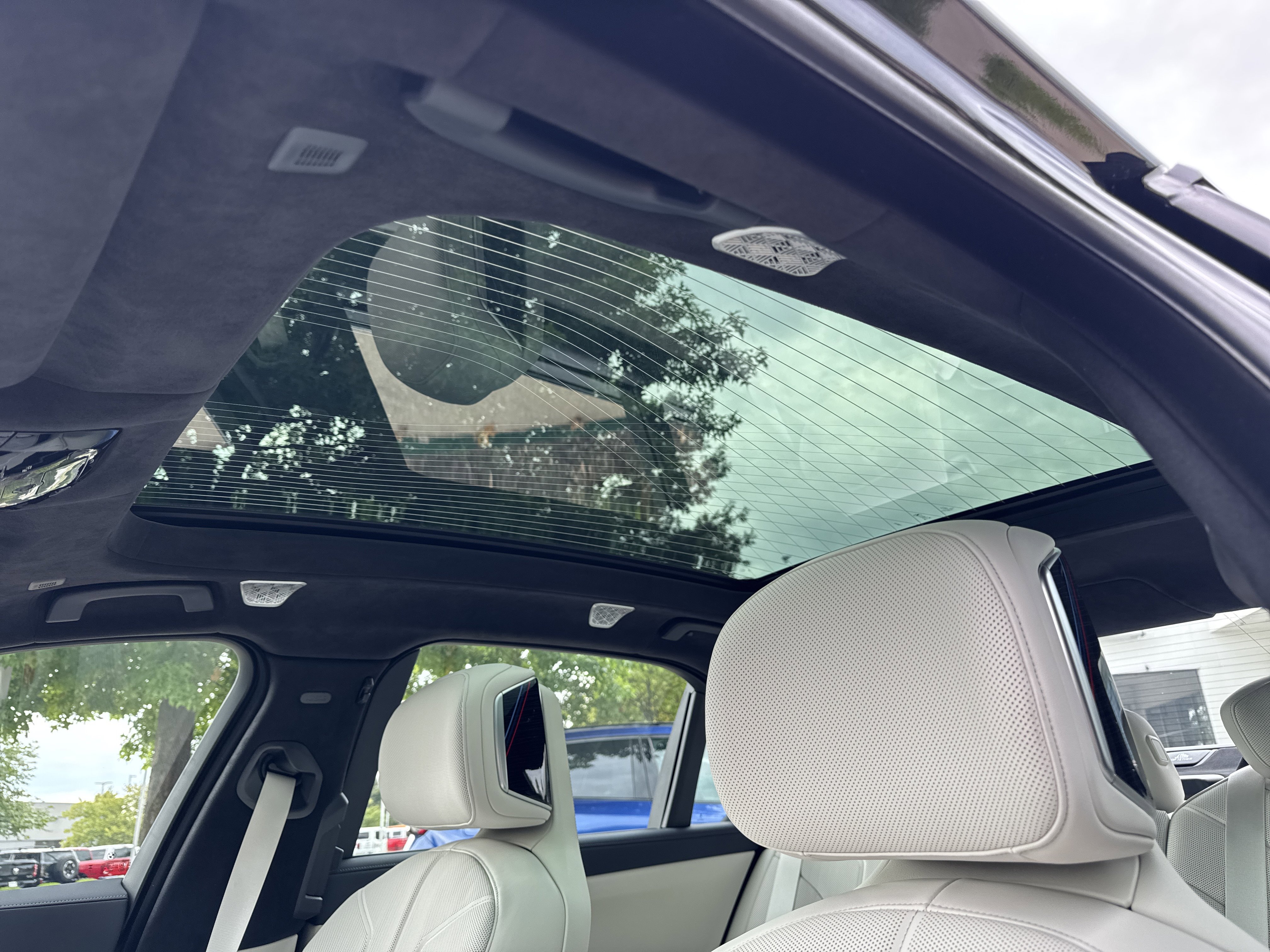 New 2026 BMW i7 xDrive60 image 9