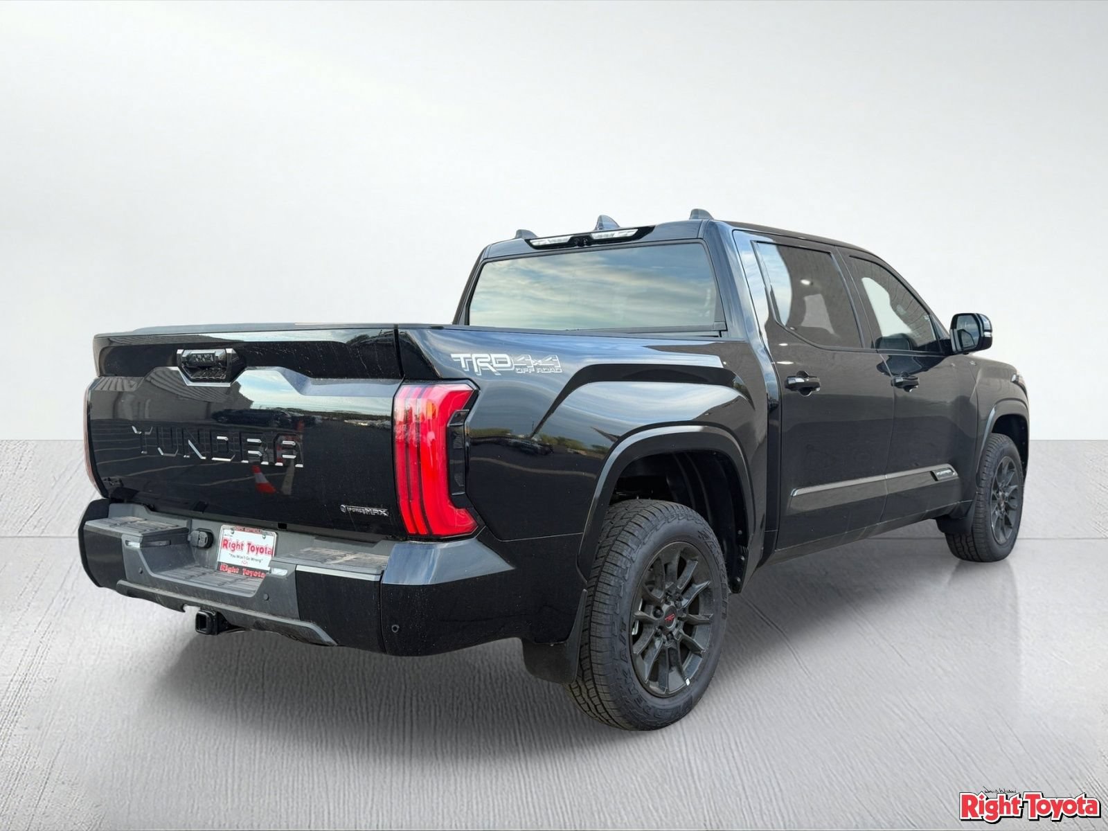 New 2026 Toyota Tundra Platinum w/ TRD Off-Road Package AWD/4WD image 5