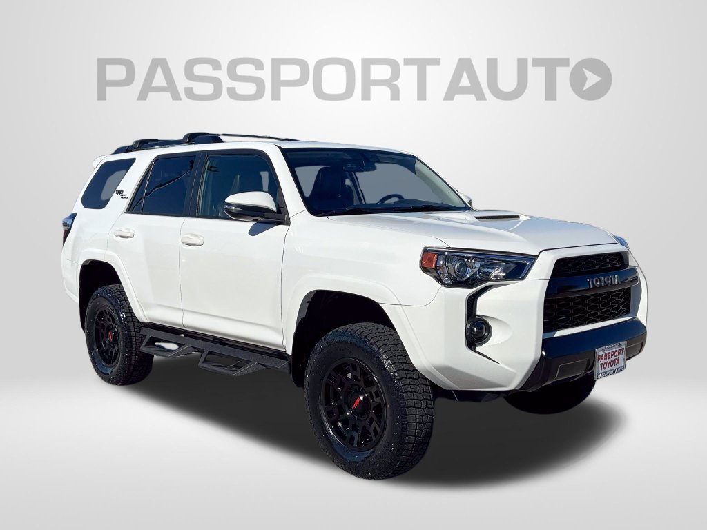 Used 2019 Toyota 4Runner TRD Off-Road Premium AWD/4WD image 12