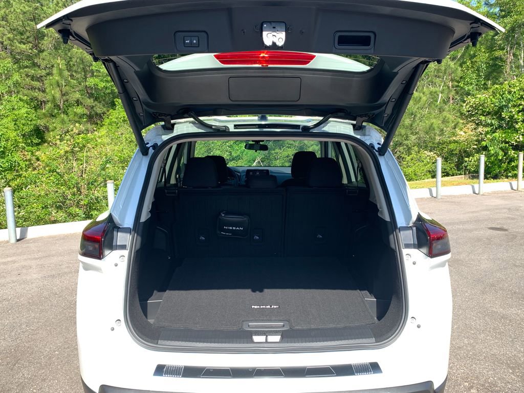 New 2026 Nissan Rogue SV FWD image 5